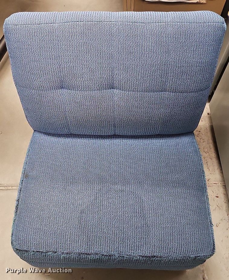 image for item MD9937 Office furniture