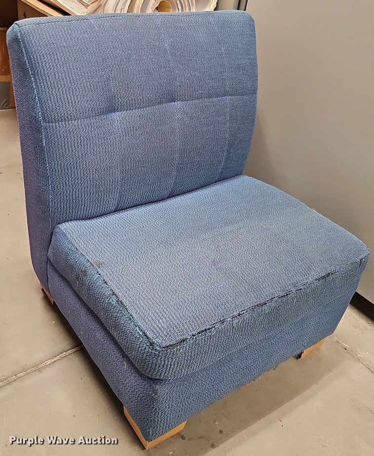 image for item MD9937 Office furniture