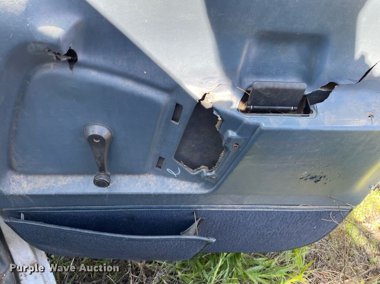 image for item ME9889 1997 Ford Aerostar  van