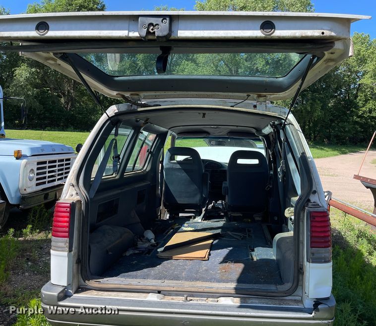 image for item ME9889 1997 Ford Aerostar  van
