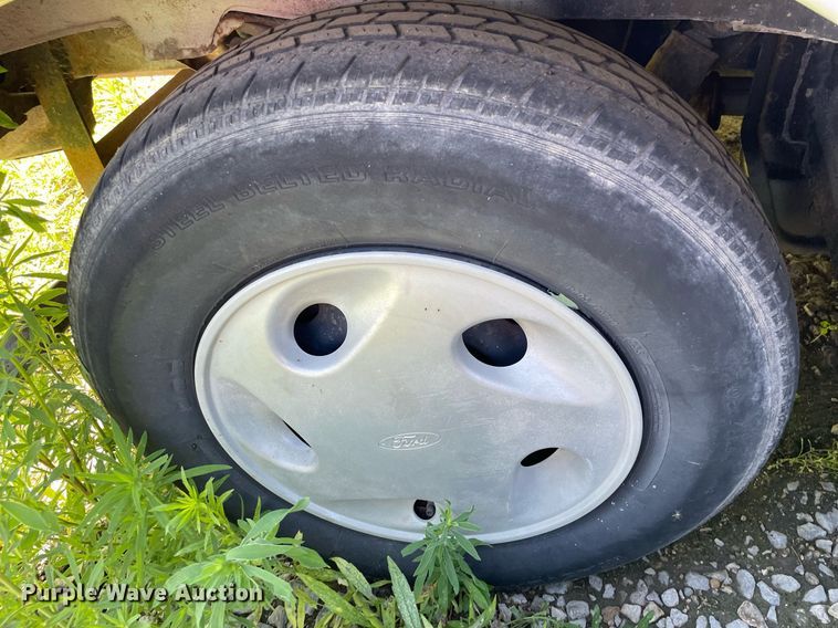 image for item ME9889 1997 Ford Aerostar  van