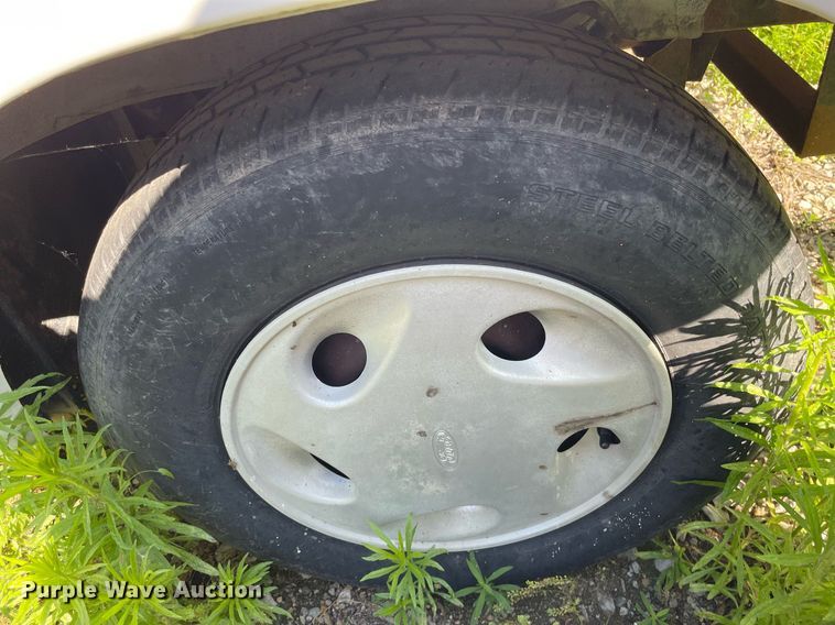 image for item ME9889 1997 Ford Aerostar  van
