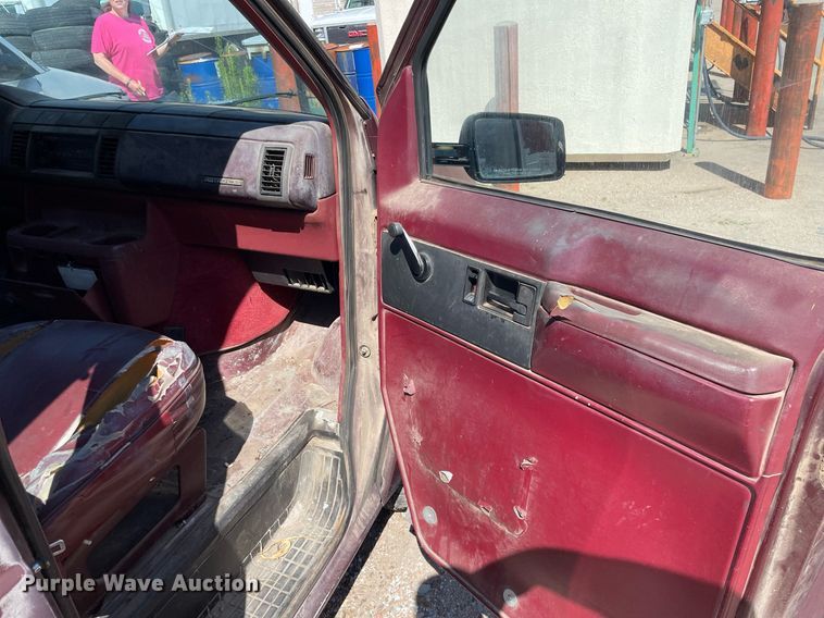 image for item ME9890 1991 Chevrolet Astro van