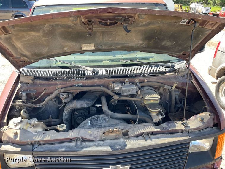 image for item ME9890 1991 Chevrolet Astro van