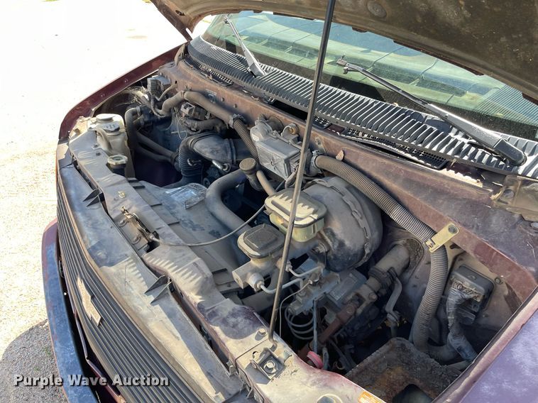 image for item ME9890 1991 Chevrolet Astro van