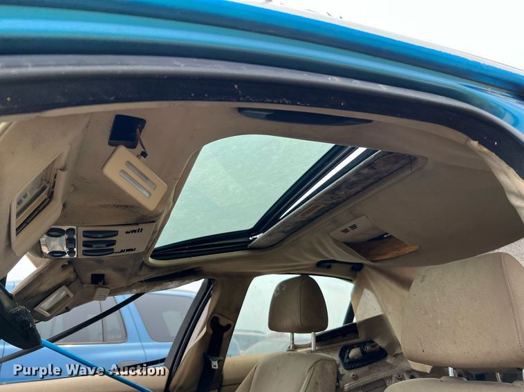 image for item MF9948 2006 BMW 330i