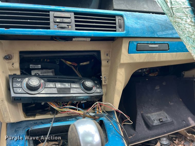 image for item MF9948 2006 BMW 330i