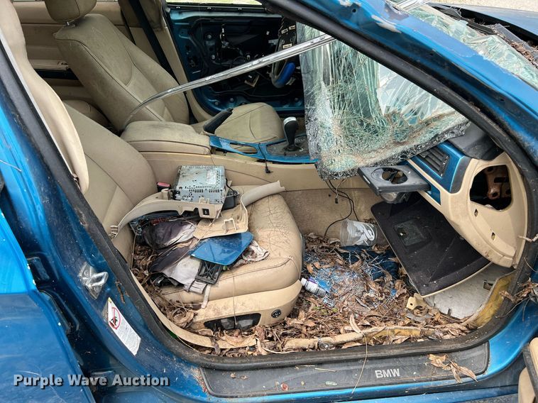 image for item MF9948 2006 BMW 330i