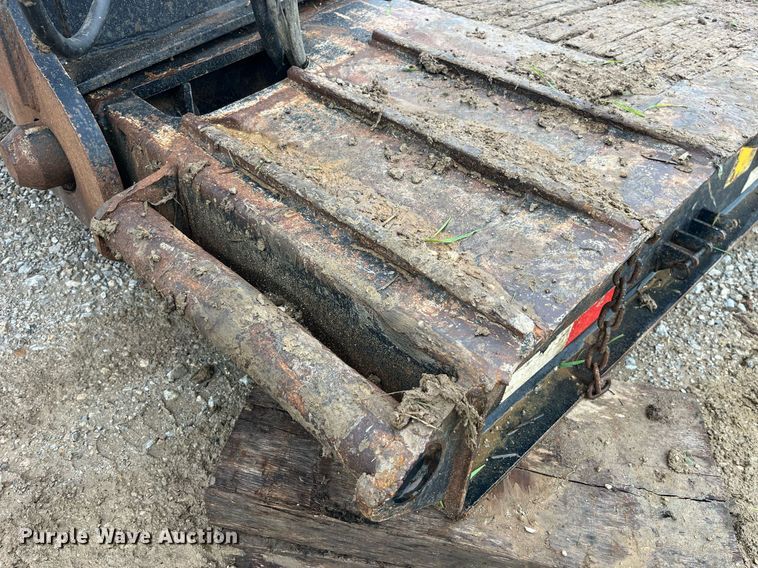 image for item MG9401 1997 Talbert  lowboy equipment trailer