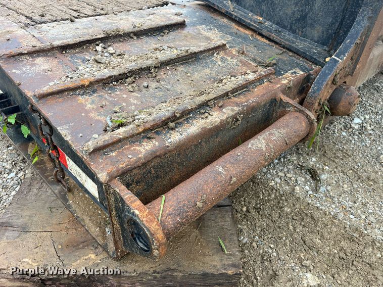 image for item MG9401 1997 Talbert  lowboy equipment trailer