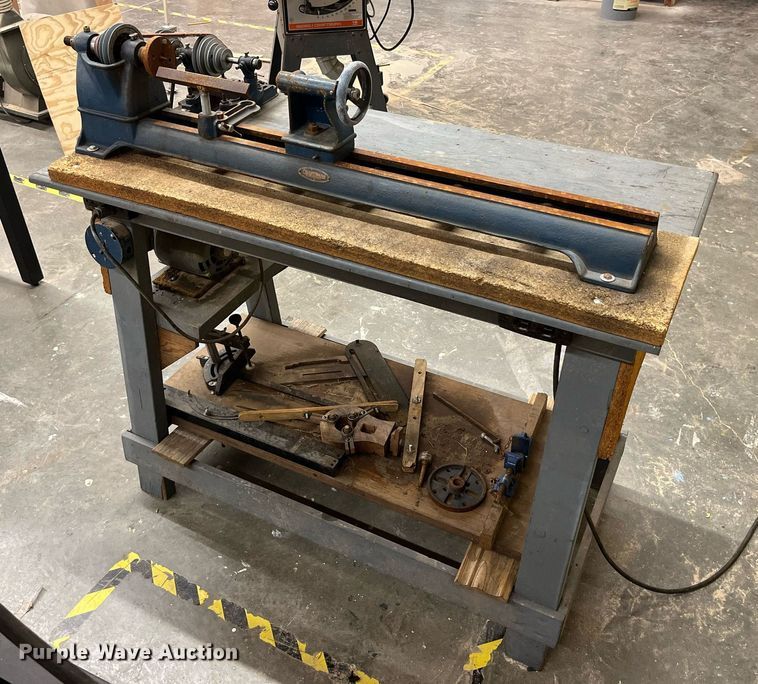 image for item MG9409 Craftsman  wood lathe