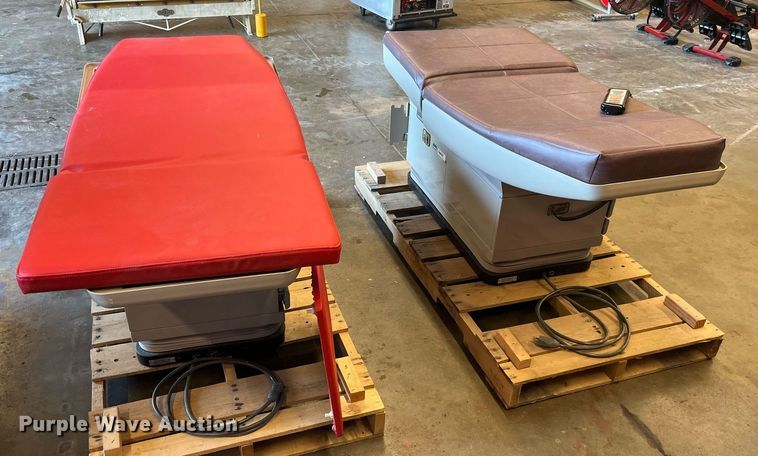 image for item MG9414 (2) Midmark 405 exam tables