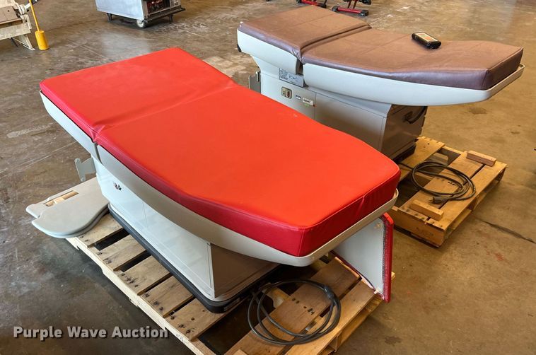 image for item MG9414 (2) Midmark 405 exam tables