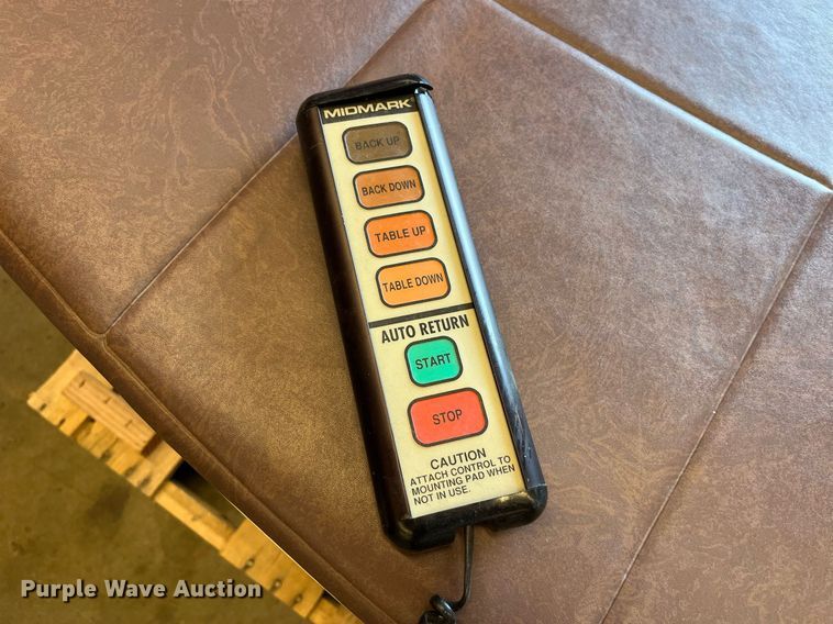 image for item MG9414 (2) Midmark 405 exam tables