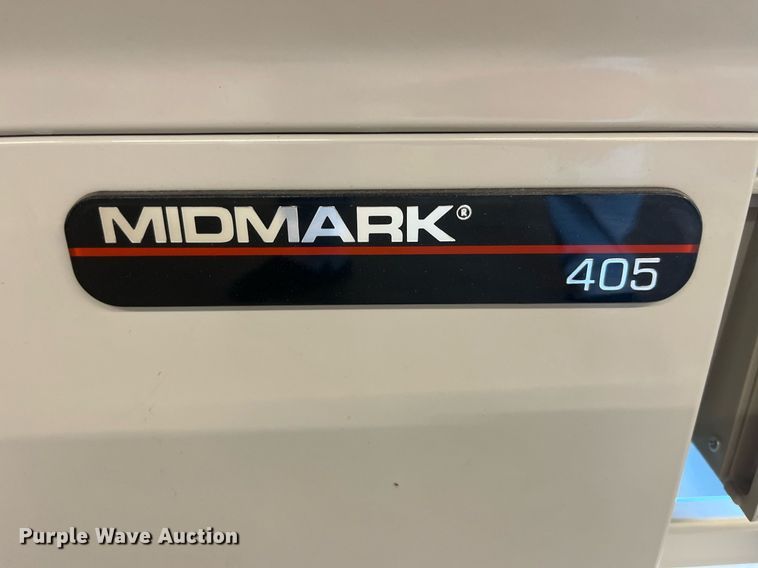 image for item MG9414 (2) Midmark 405 exam tables