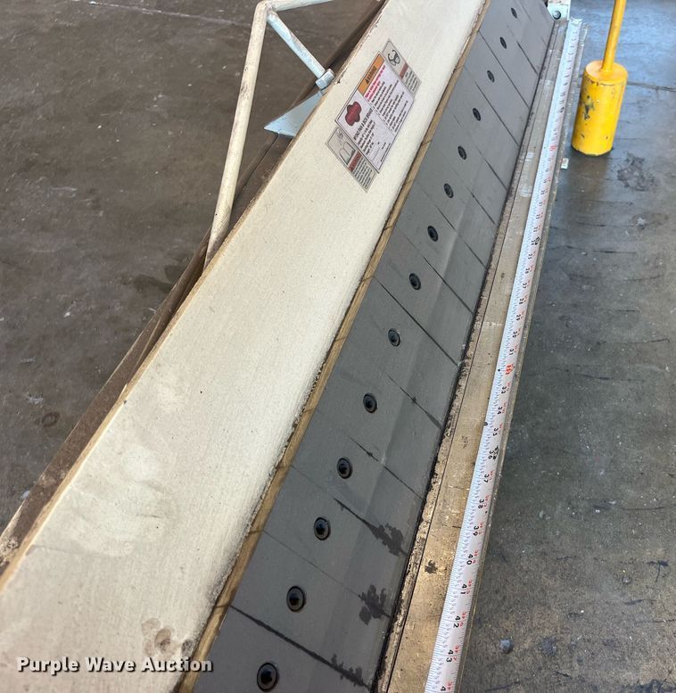 image for item MG9416 Shop Fox M1043  pan and box brake