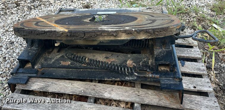 image for item MG9420 Air operated sliding fifth wheel plate