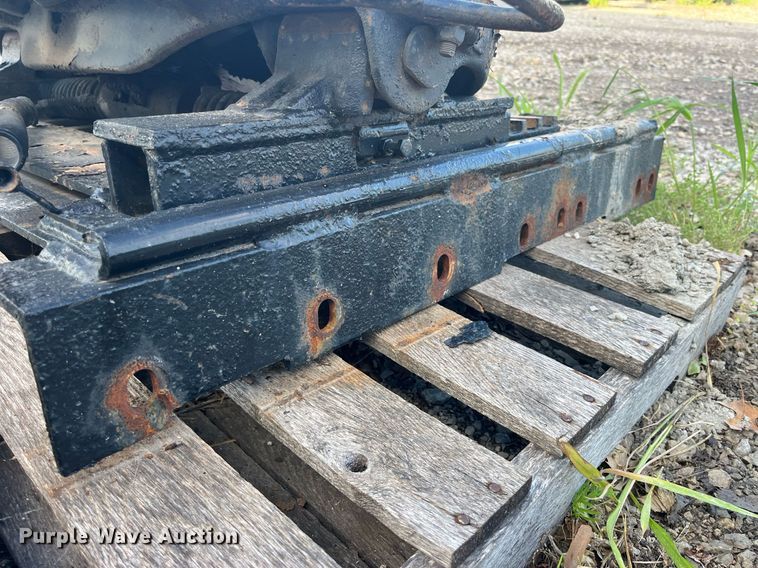 image for item MG9420 Air operated sliding fifth wheel plate