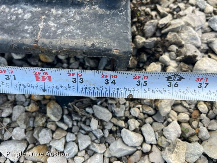 image for item MG9420 Air operated sliding fifth wheel plate