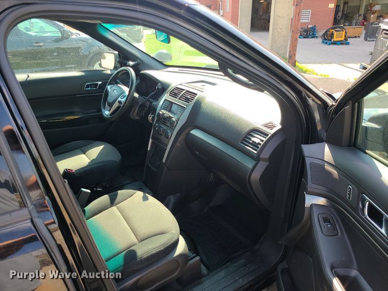 image for item MG9548 2013 Ford Explorer Police Interceptor  SUV