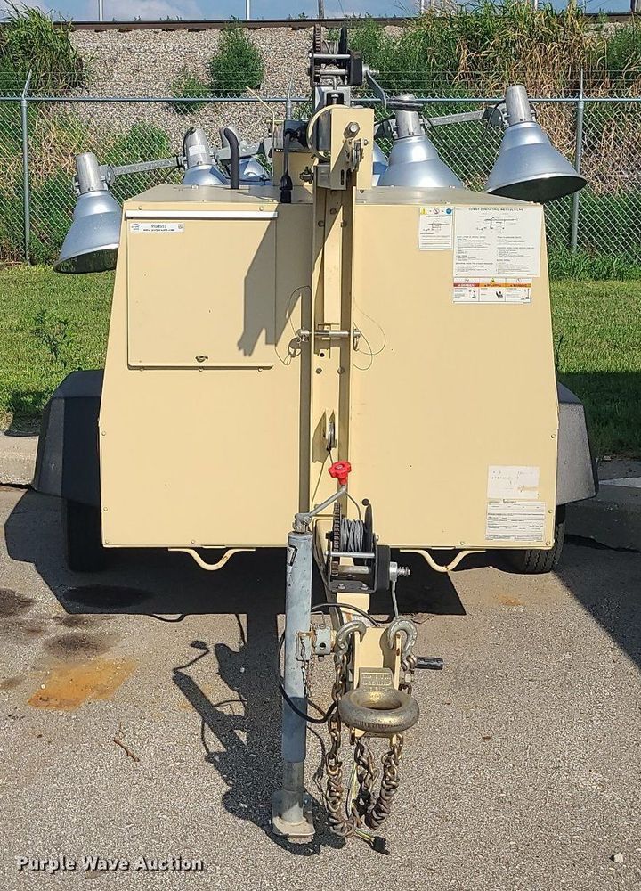 image for item MG9550 2004 Ingersoll Rand L8  light plant