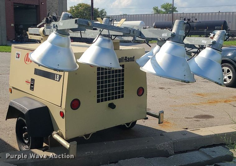 image for item MG9550 2004 Ingersoll Rand L8  light plant