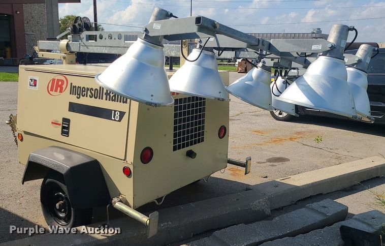image for item MG9550 2004 Ingersoll Rand L8  light plant