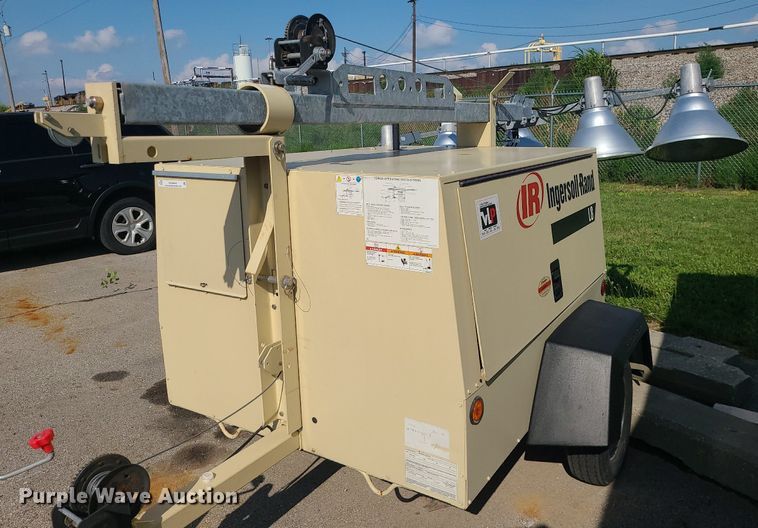 image for item MG9550 2004 Ingersoll Rand L8  light plant