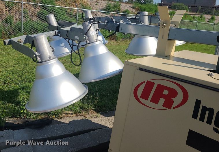 image for item MG9550 2004 Ingersoll Rand L8  light plant