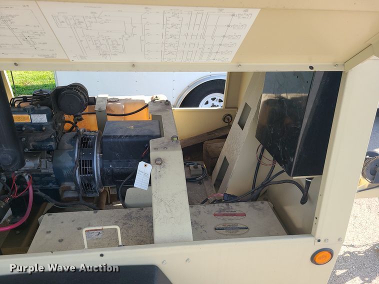 image for item MG9550 2004 Ingersoll Rand L8  light plant