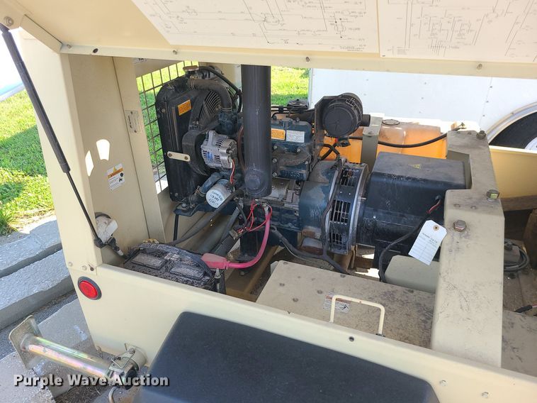 image for item MG9550 2004 Ingersoll Rand L8  light plant