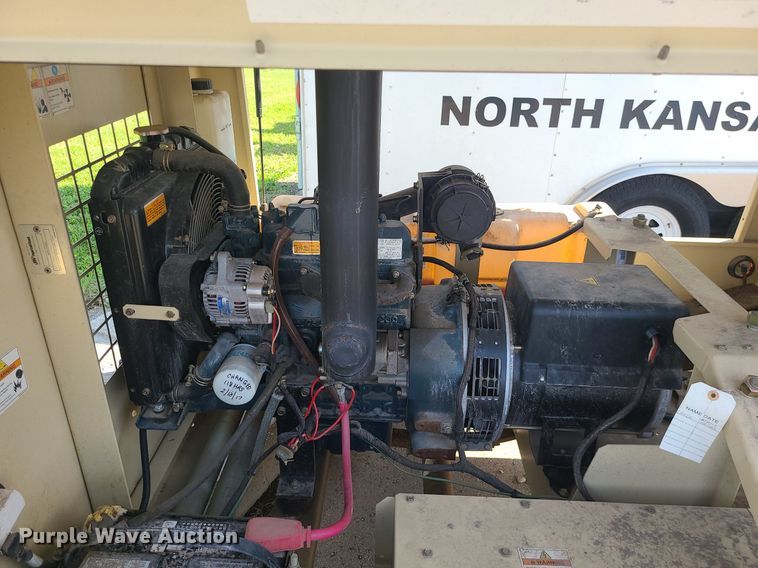 image for item MG9550 2004 Ingersoll Rand L8  light plant