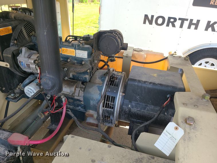 image for item MG9550 2004 Ingersoll Rand L8  light plant