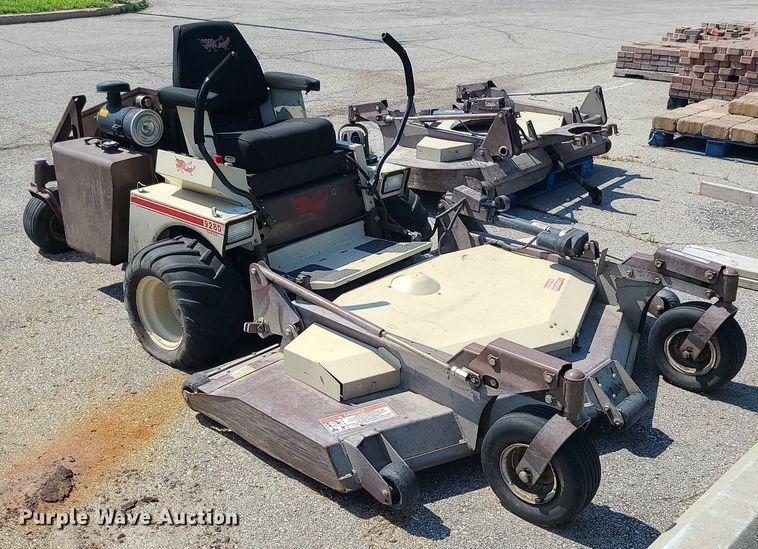 image for item MG9552 Grasshopper 928D  ZTR lawn mower