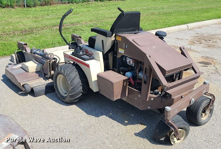 image for item MG9552 Grasshopper 928D  ZTR lawn mower