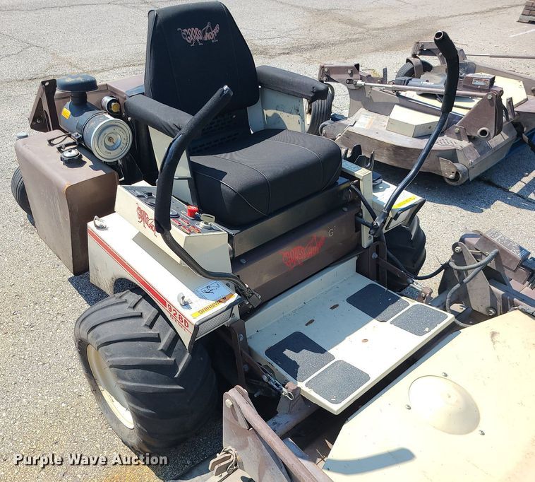 image for item MG9552 Grasshopper 928D  ZTR lawn mower