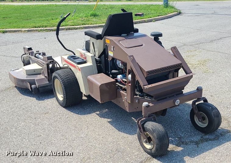 image for item MG9553 Grasshopper 928D  ZTR lawn mower