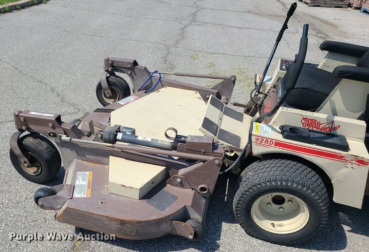 image for item MG9553 Grasshopper 928D  ZTR lawn mower