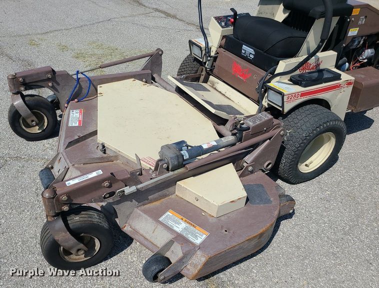 image for item MG9553 Grasshopper 928D  ZTR lawn mower