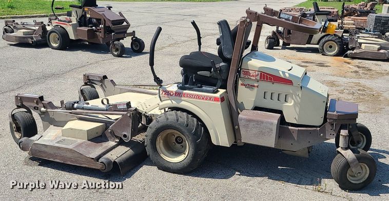 image for item MG9554 Grasshopper 725DT6  ZTR lawn mower