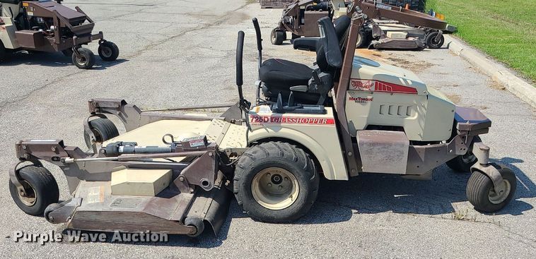 image for item MG9554 Grasshopper 725DT6  ZTR lawn mower