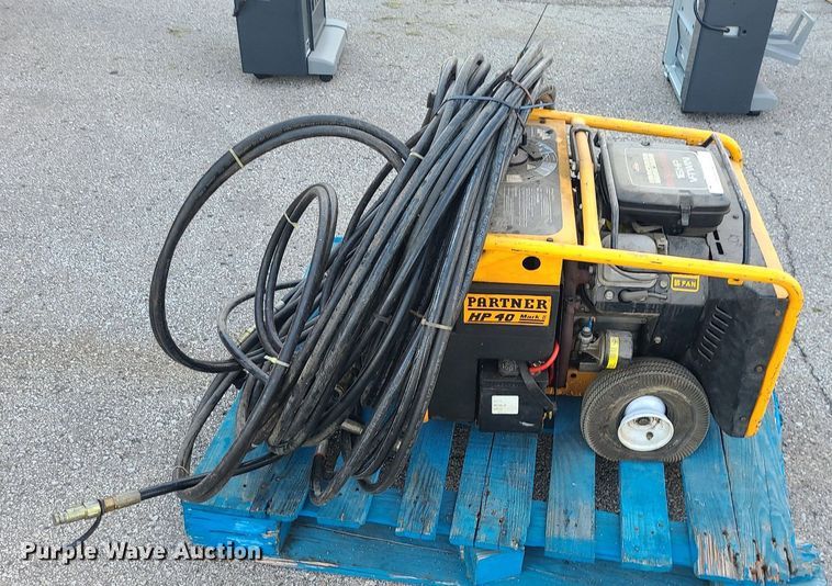 image for item MG9565 Partner HP40 Mark II  hydraulic power unit