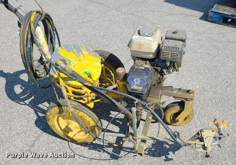 image for item MG9573 Graco Line Lazer 3400  line striper