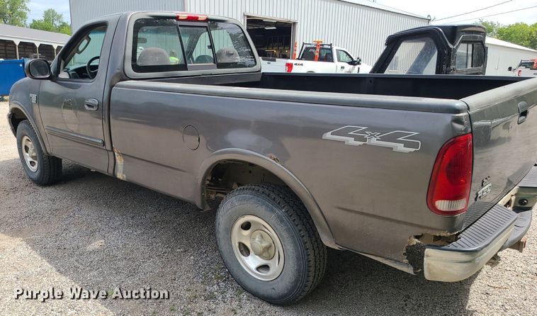 image for item MG9617 2002 Ford F150  pickup truck