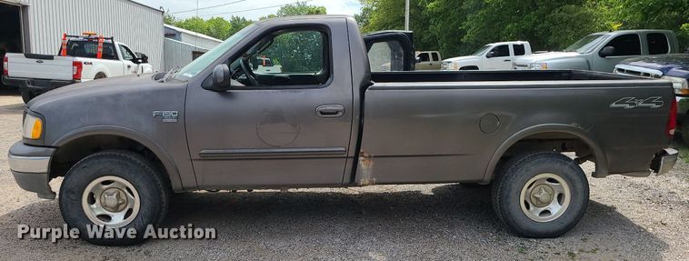 image for item MG9617 2002 Ford F150  pickup truck