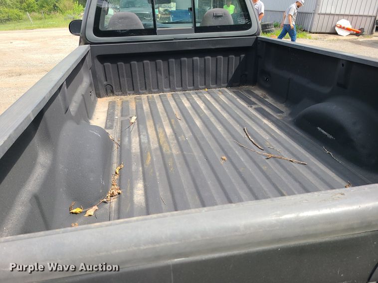 image for item MG9617 2002 Ford F150  pickup truck