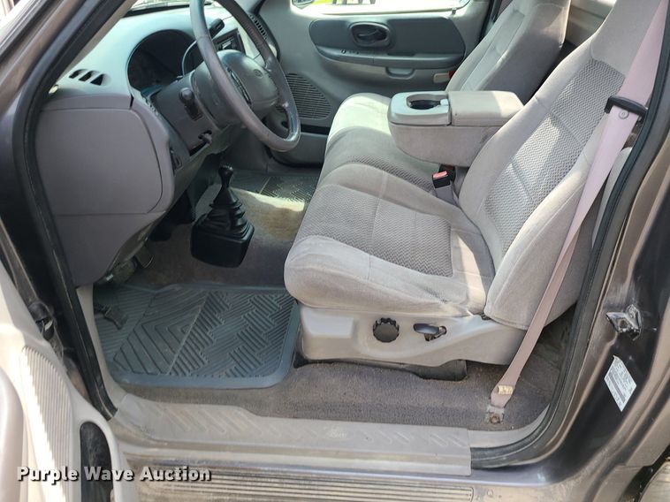 image for item MG9617 2002 Ford F150  pickup truck