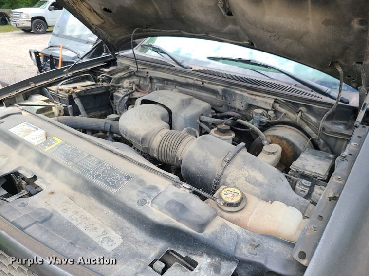 image for item MG9617 2002 Ford F150  pickup truck