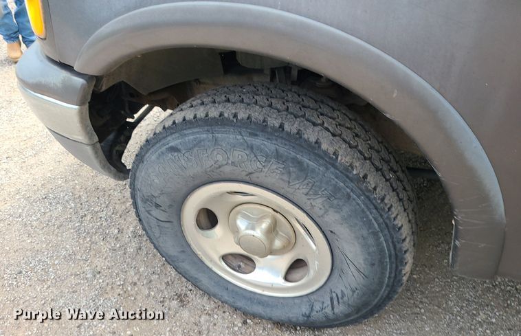 image for item MG9617 2002 Ford F150  pickup truck