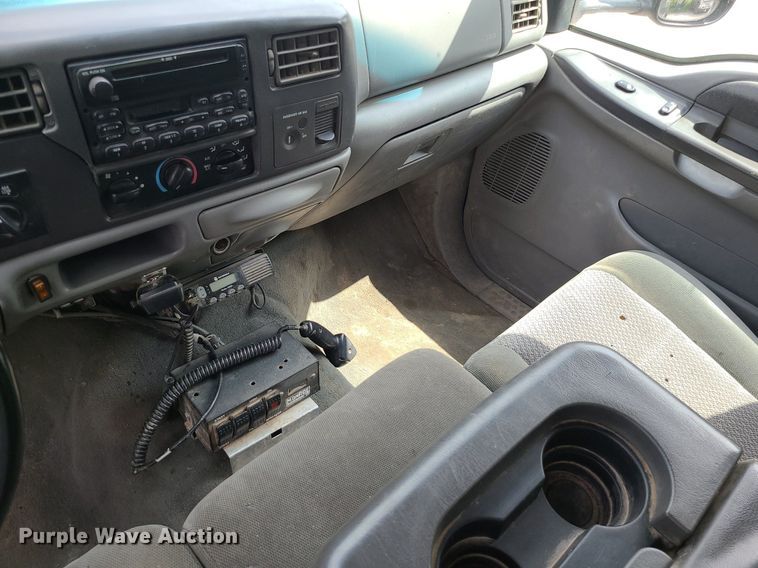 image for item MG9618 2003 Ford F250 Super Duty  SuperCab pickup truck